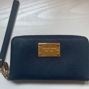 EUC Michael Kors wallet/wristlet navy blue gold hardware